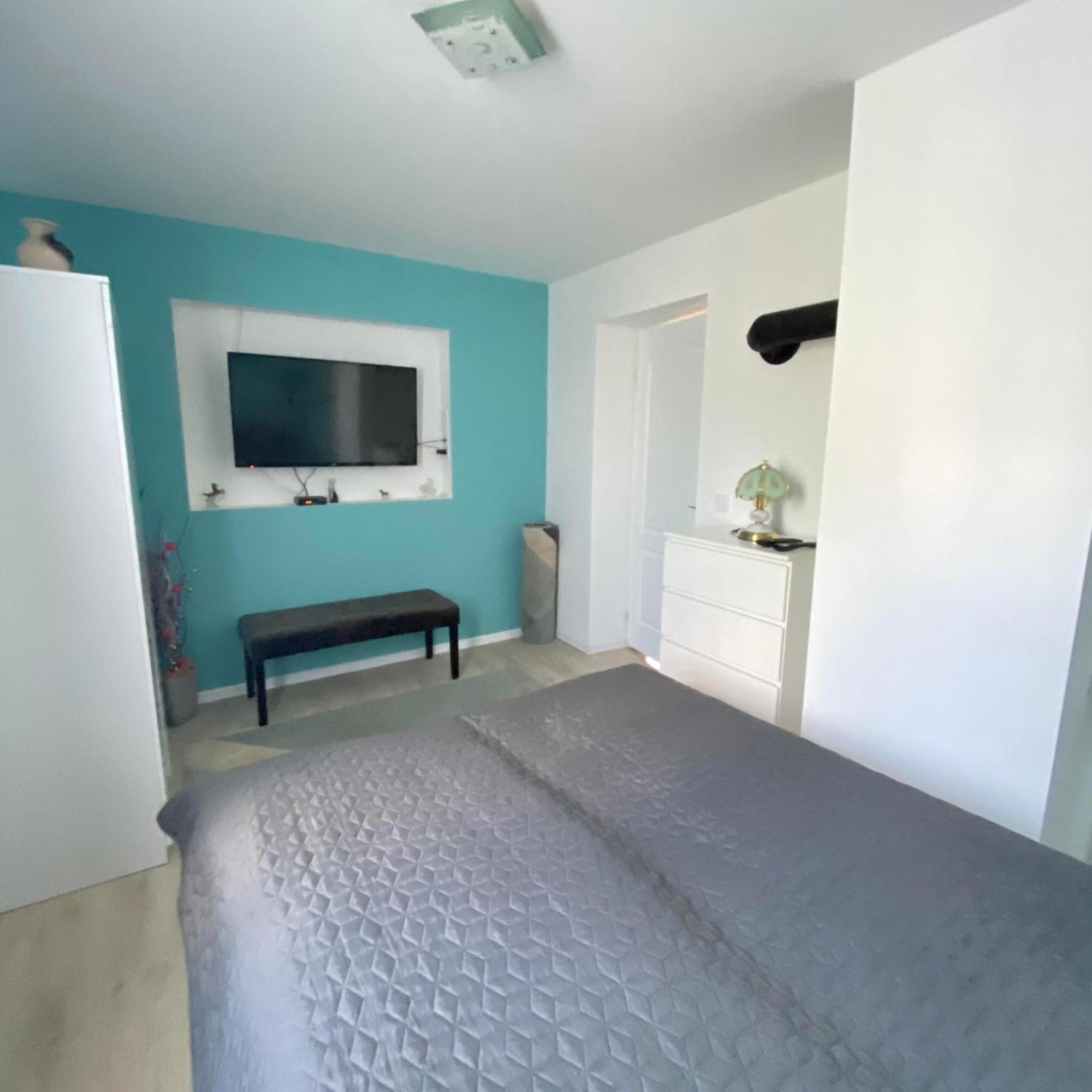 Perla Vendeghaz Igal Apartment Exterior photo