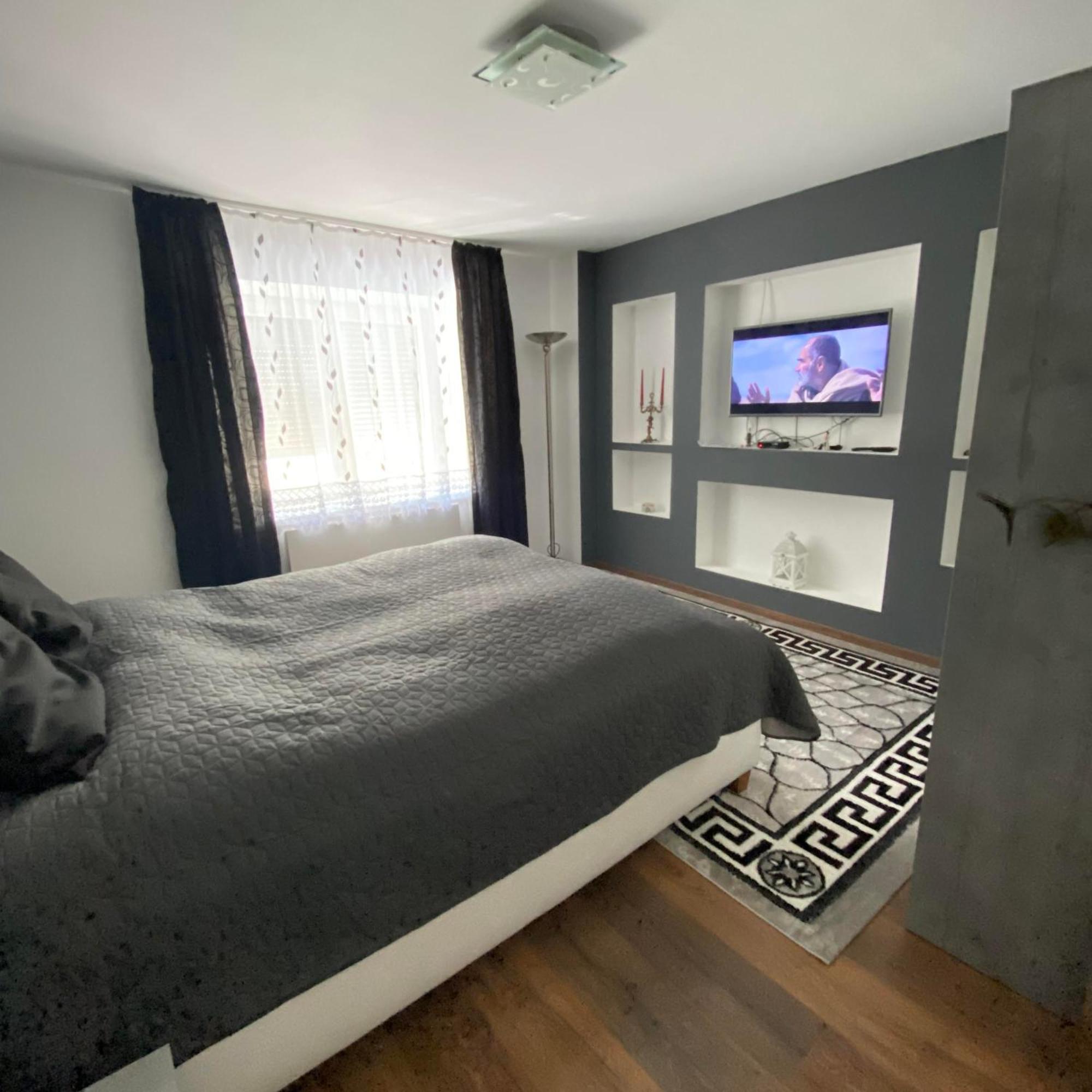 Perla Vendeghaz Igal Apartment Exterior photo