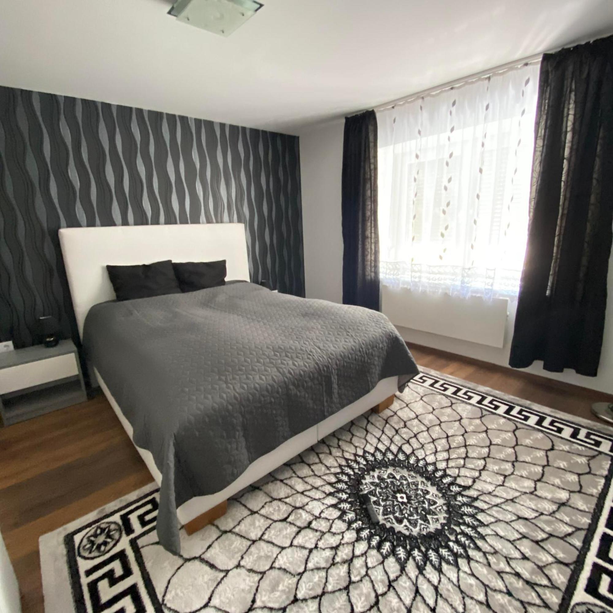Perla Vendeghaz Igal Apartment Exterior photo